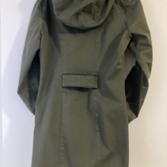 Coat - Picture 3 of 11
